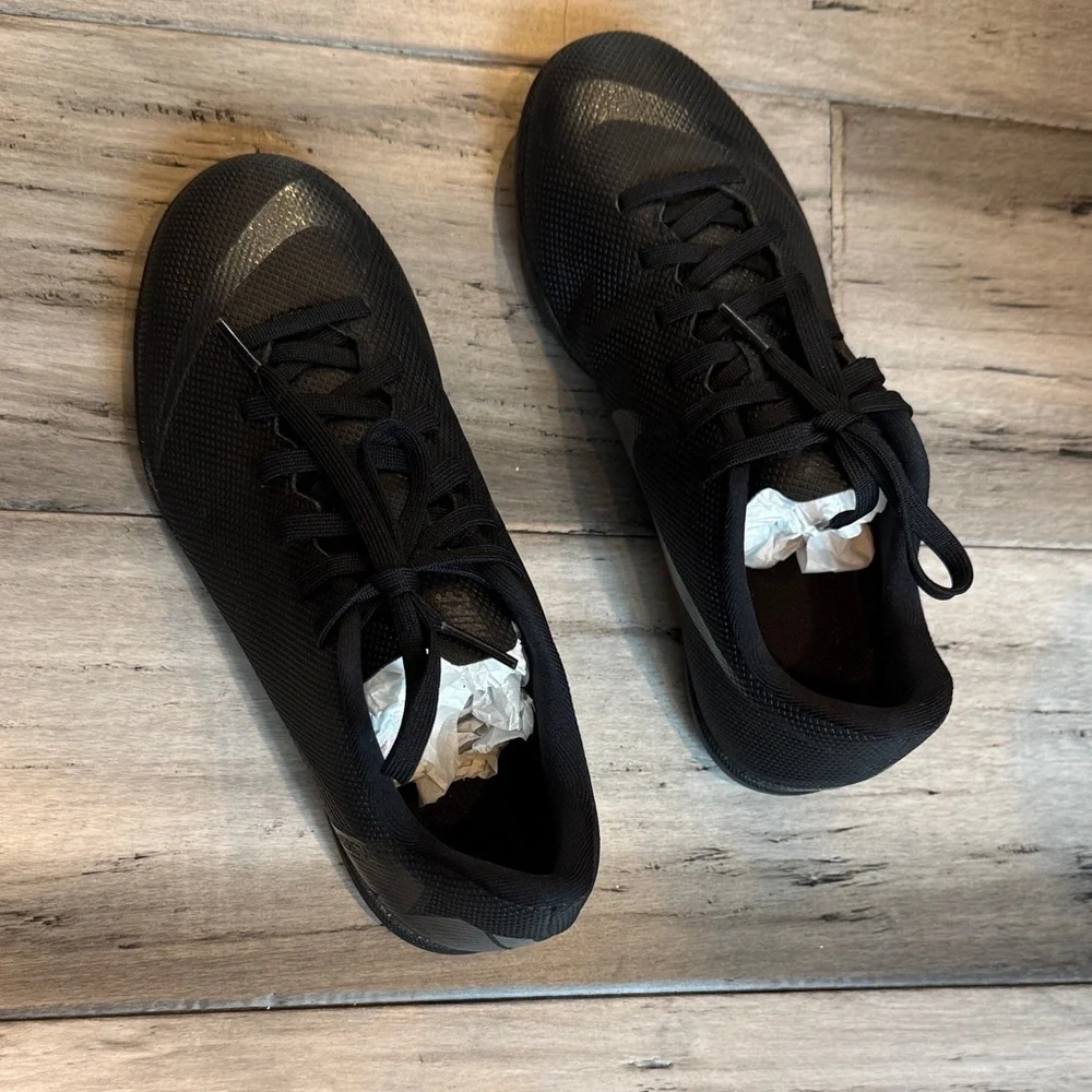 Nike  Black Athletic Shoes
